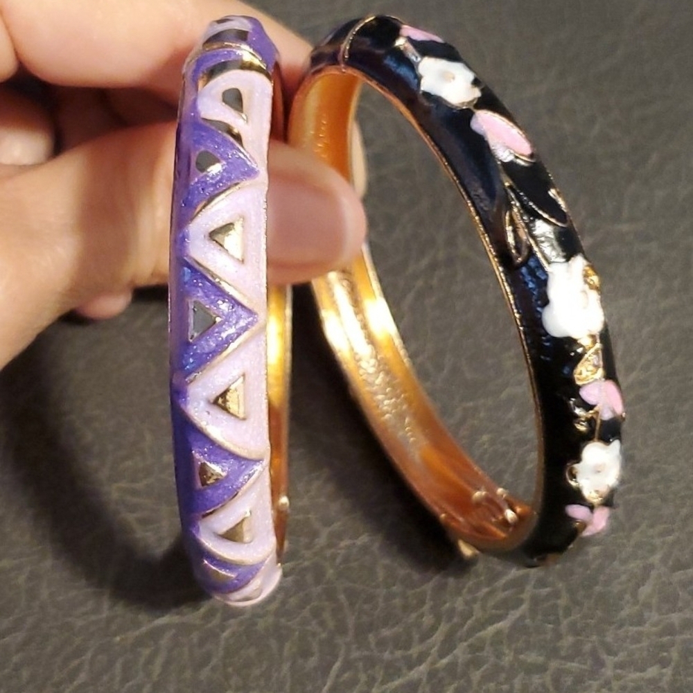 Cloisonne' Purple and Black Floral Bangle Set